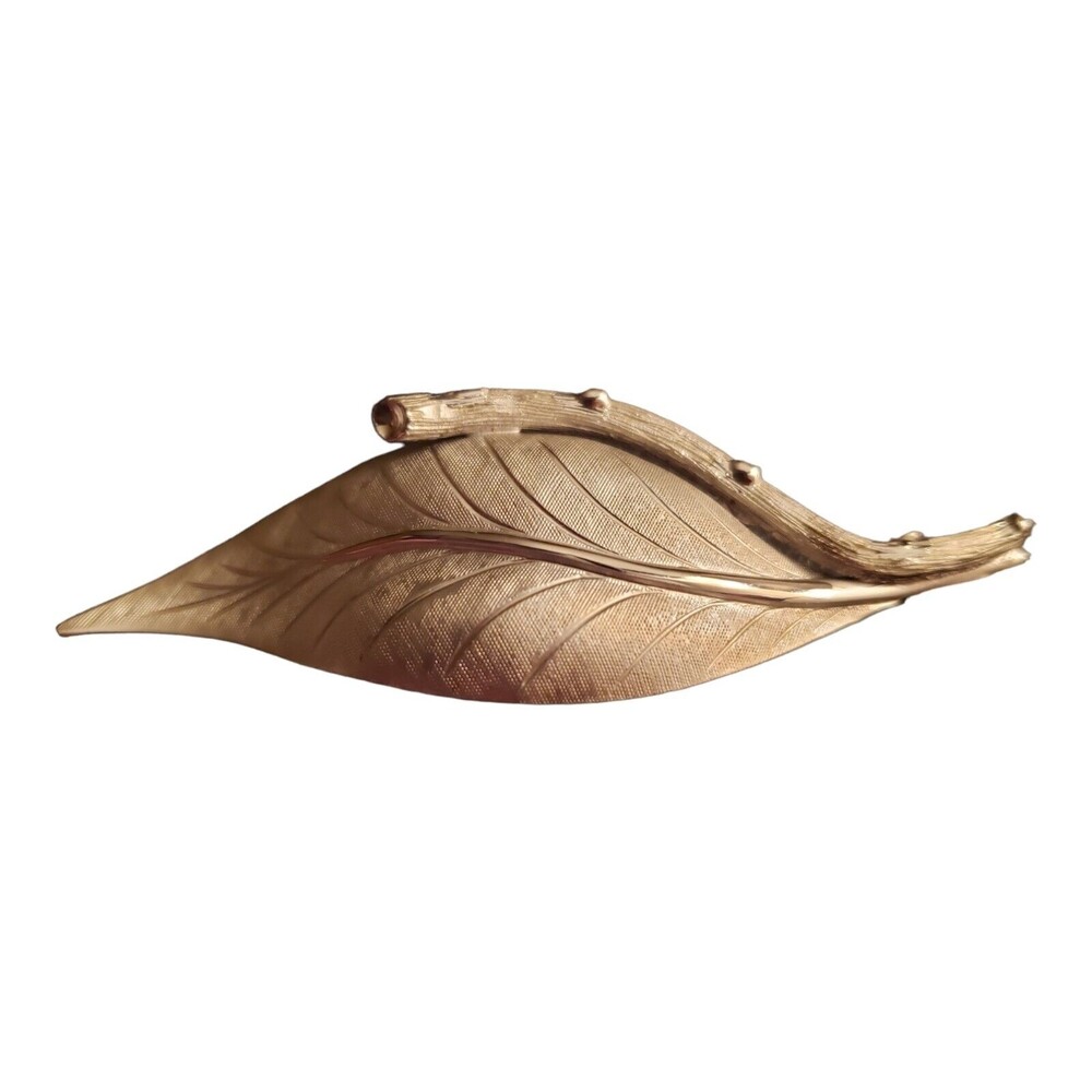 Vintage Textured Leaf Silvertone Brooch Pin